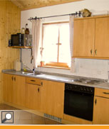 Das allergikerfreundliche Haus ist mit einer Wohnküche ausgestattet